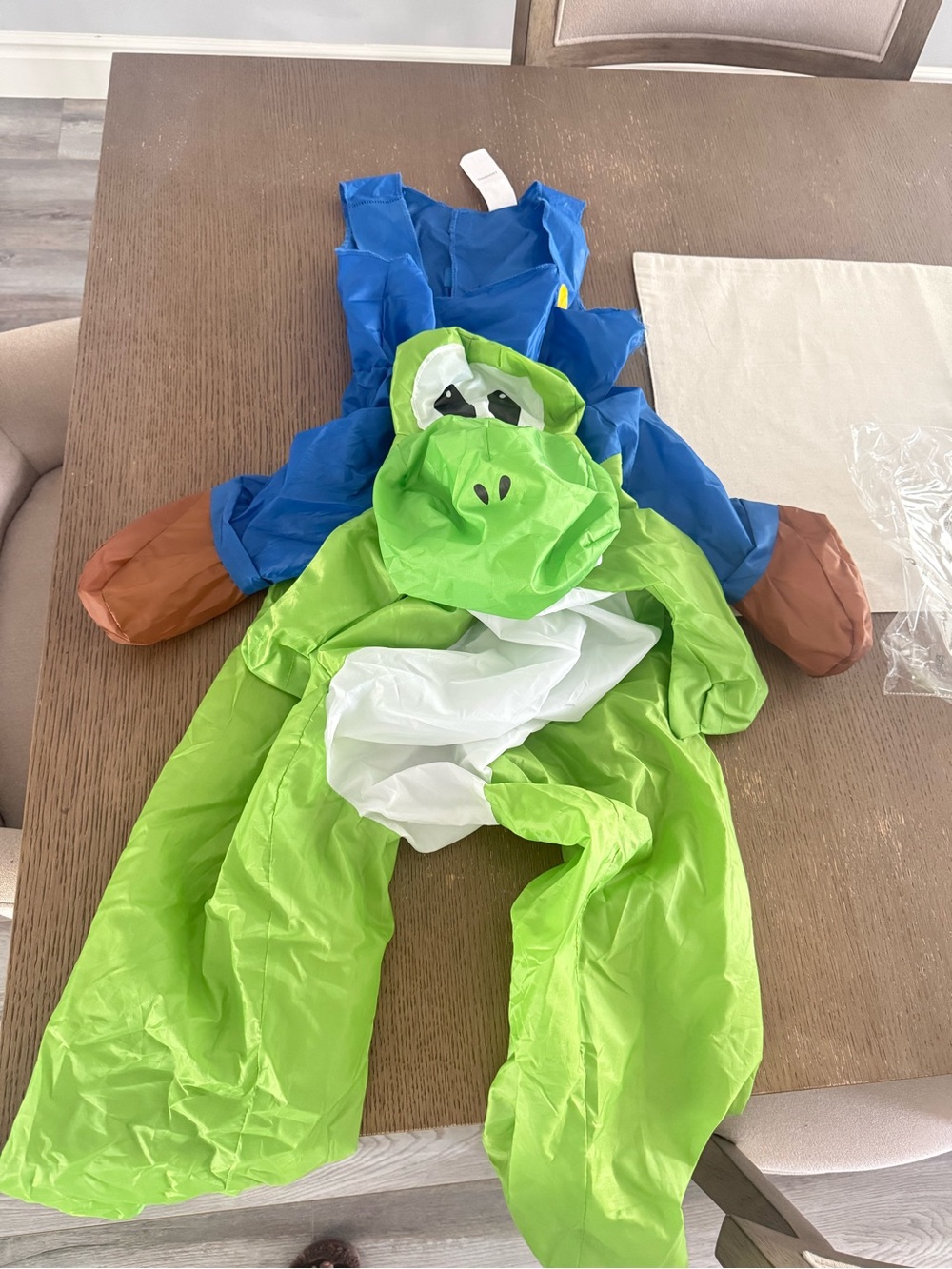Super Mario inflatables costume - Picture 2 of 3